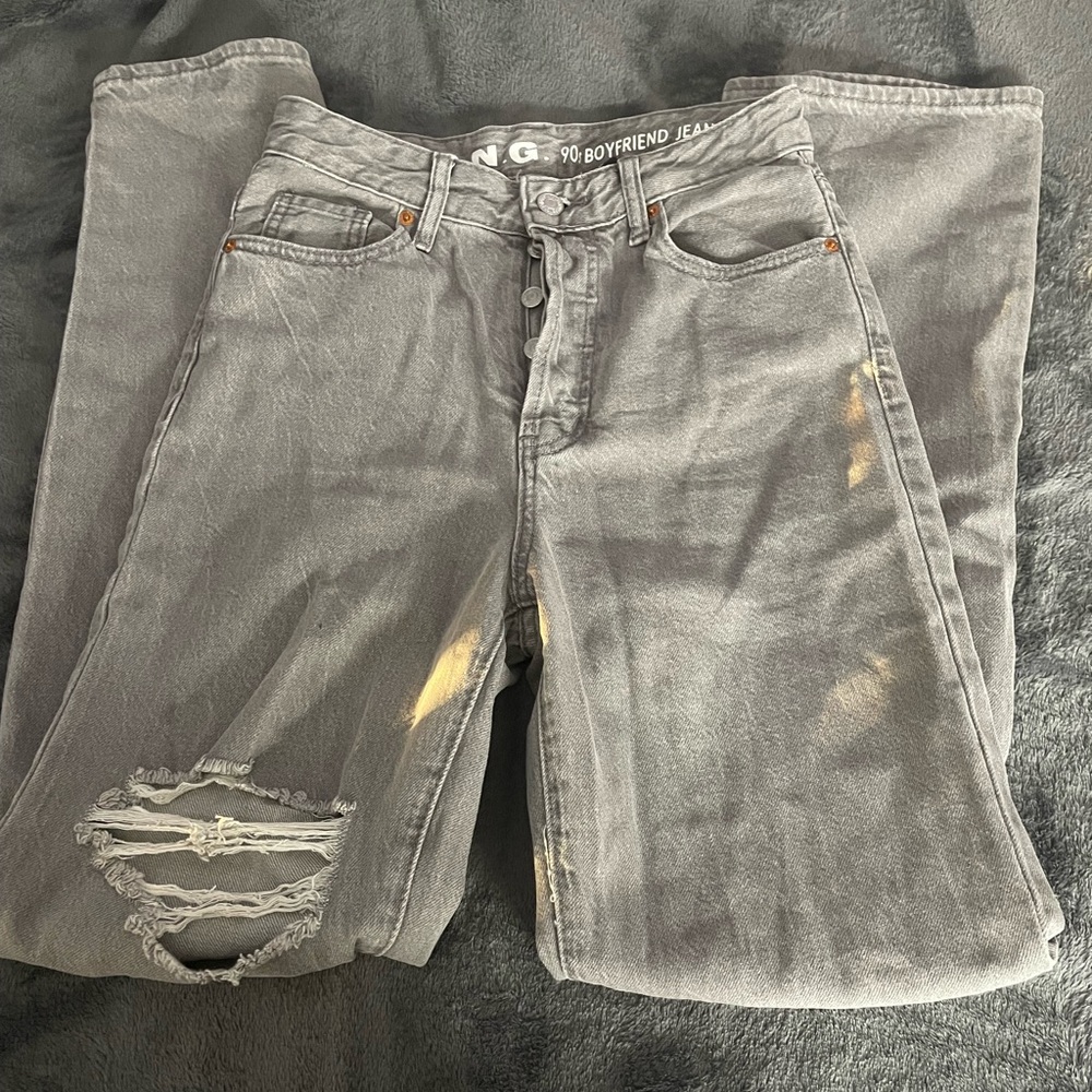 Gray Distressed Boyfriend jeans